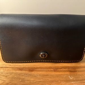 Coach Dinky Black Glovetanned Leather 37296